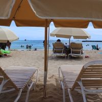 Beach Set: 1 Umbrella + 2 Chaise Lounge Chairs