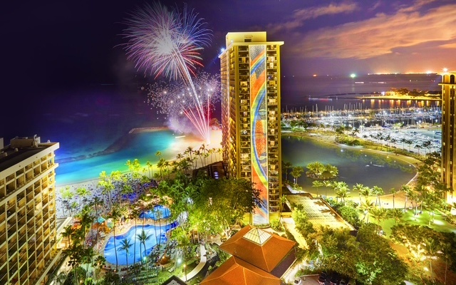 Fireworks Cruise - gallery 1