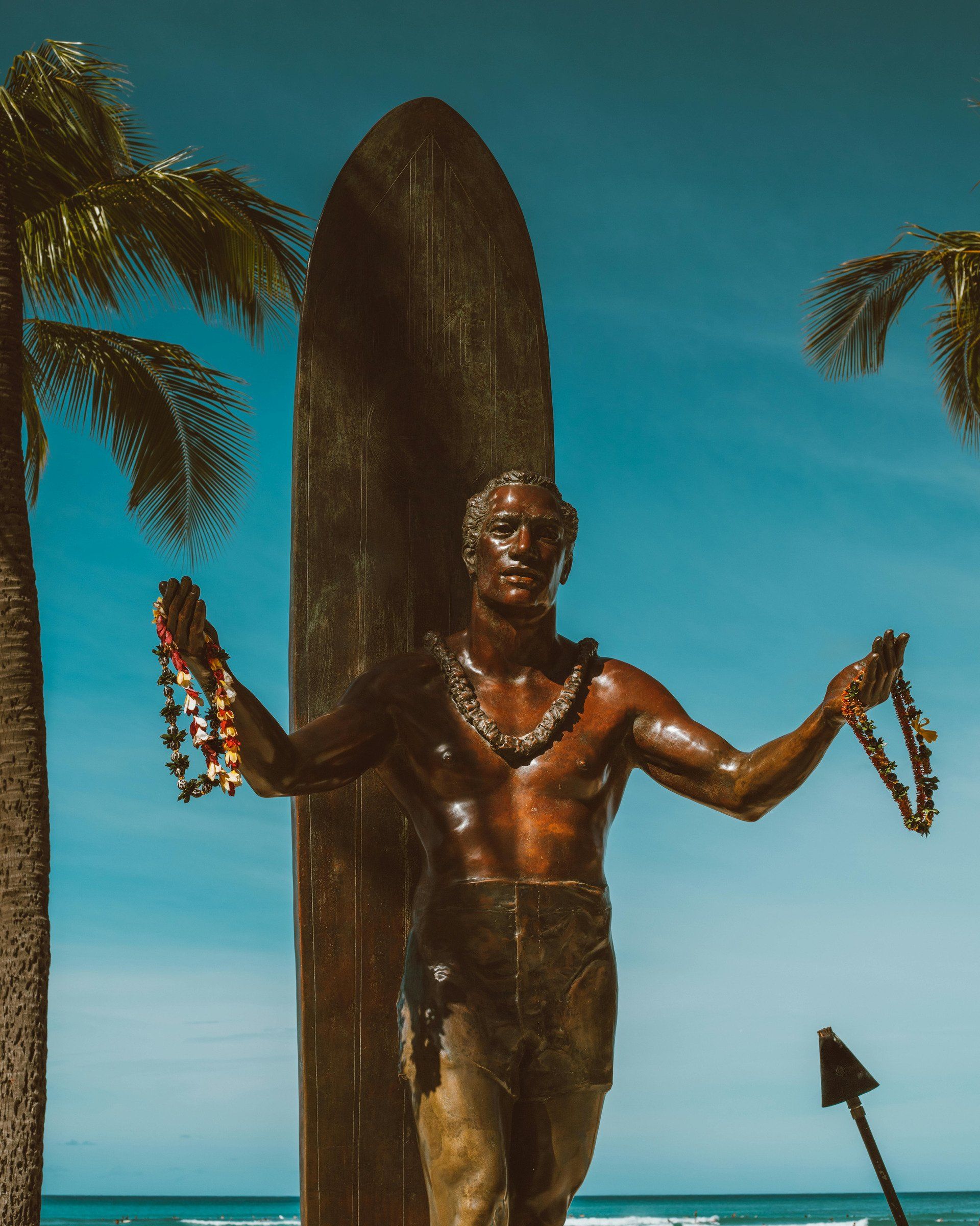 Duke Kahanamoku statue at Waikiki Beach